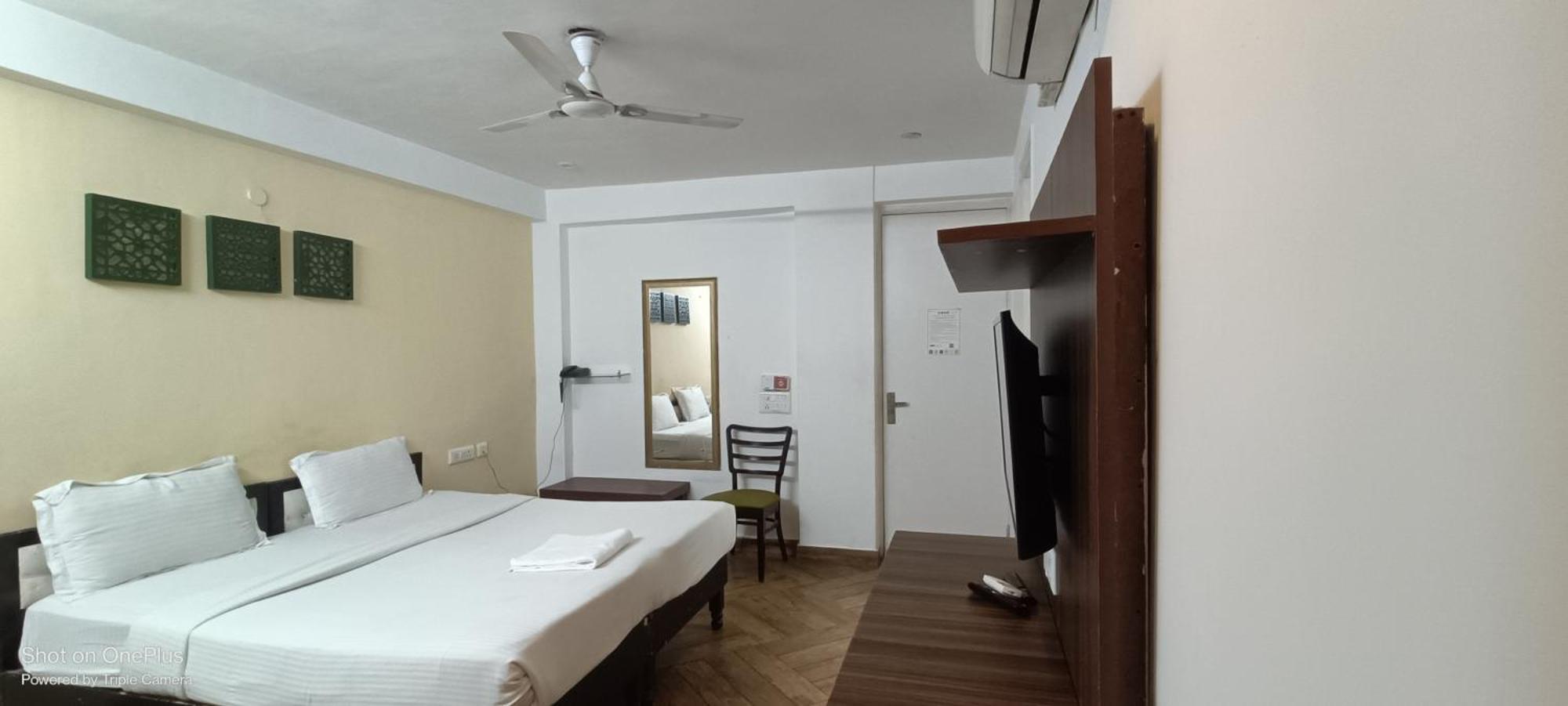 Nuab House - Near Fortis, Max, Medanta, Paras Hospitals And Huda Metro คูร์เคาน์ ภายนอก รูปภาพ